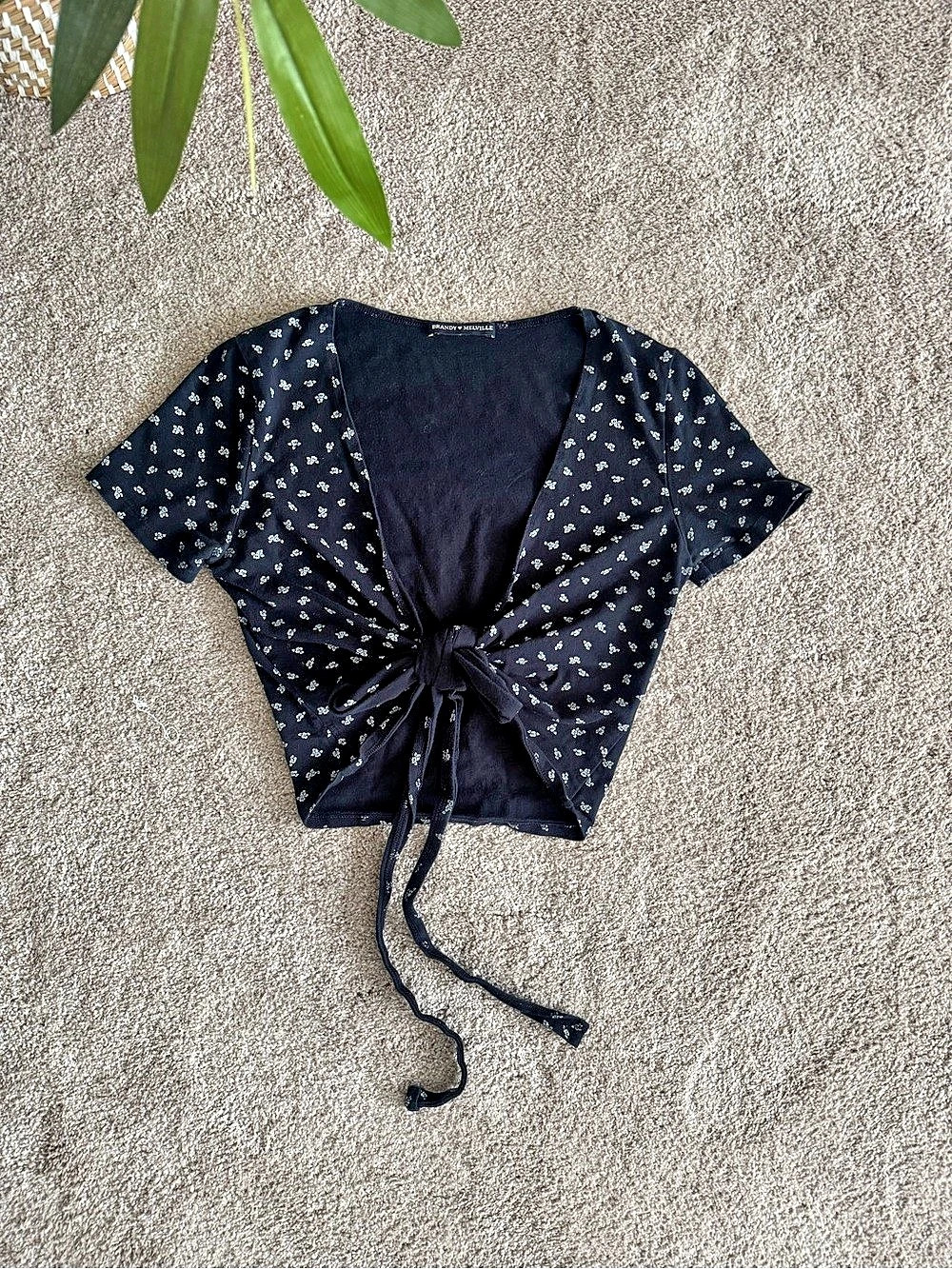 Brandy Melville Short Sleeve Floral Wrap Tie Crop Top Floral